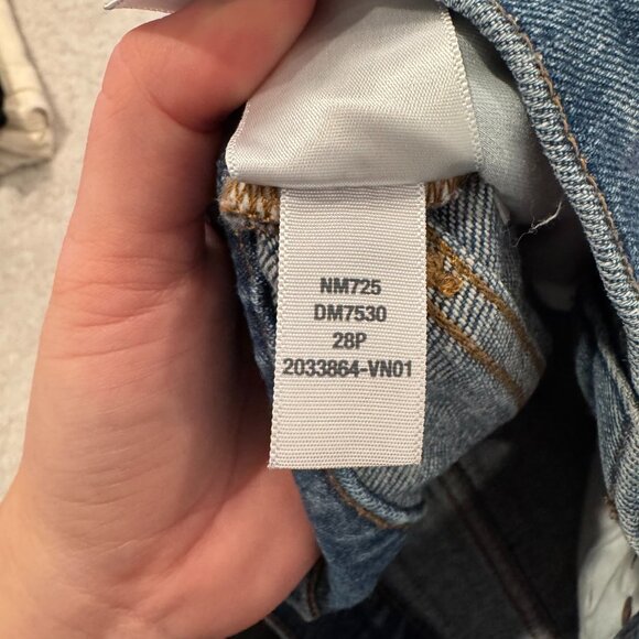 Madewell Perfect Vintage Ankle Jeans, Petite 28P - Picture 6 of 6